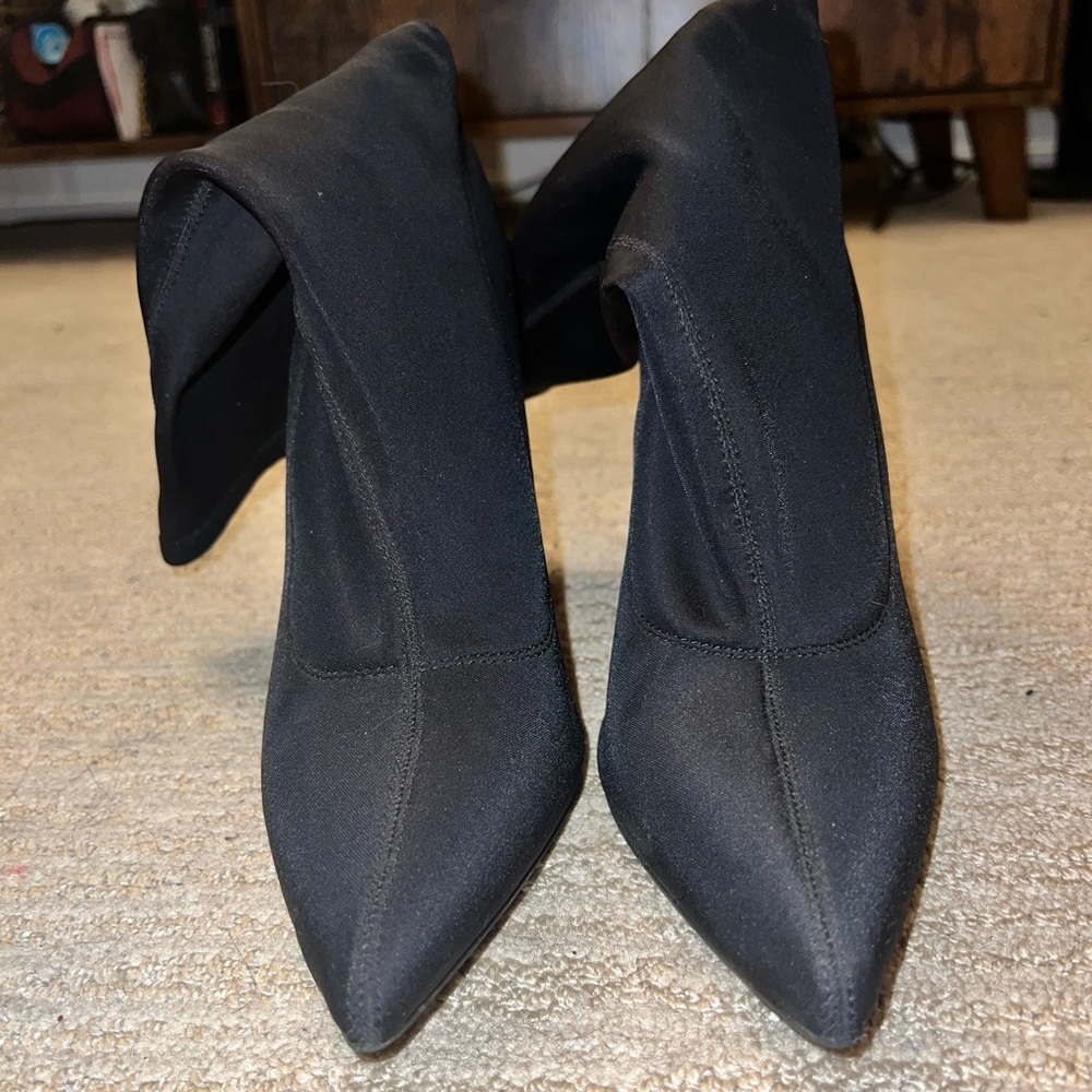 Black PLT Booties Size 40/9US - Picture 2 of 4